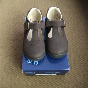 Stride rite dress/casual shoes